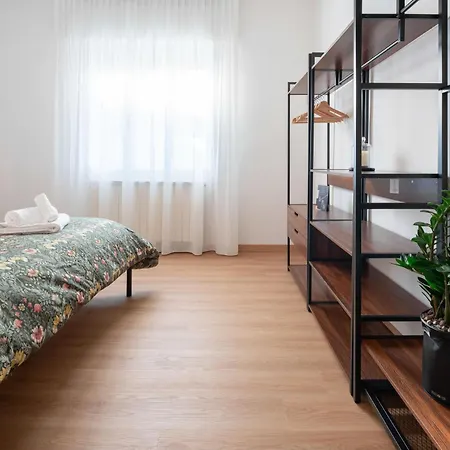 Flora Relax - Venice House Lägenhet Marghera