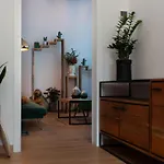 Flora Relax - Venice House