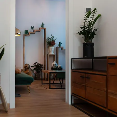 Flora Relax - Venice House